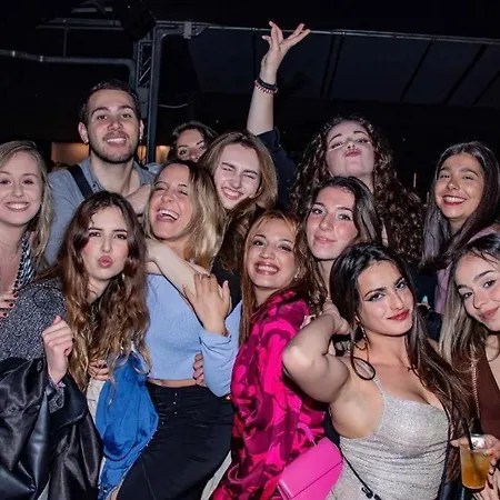 Oasis Apartment-open Minded Libertine Naturists Age 18-36 Ostello *